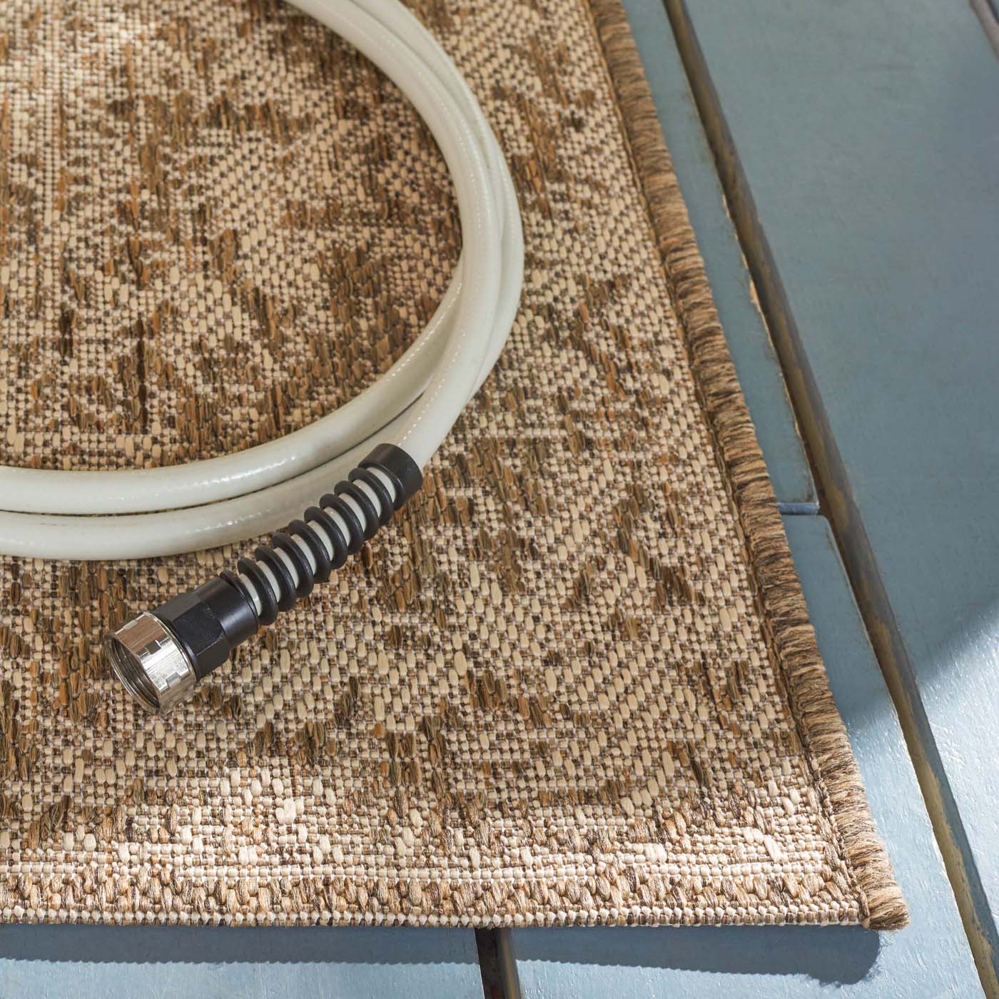 Beach House 139 Rug | Safavieh - BHS139