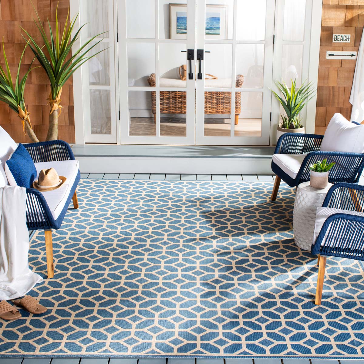 Beach House 127 Rug | Safavieh - BHS127