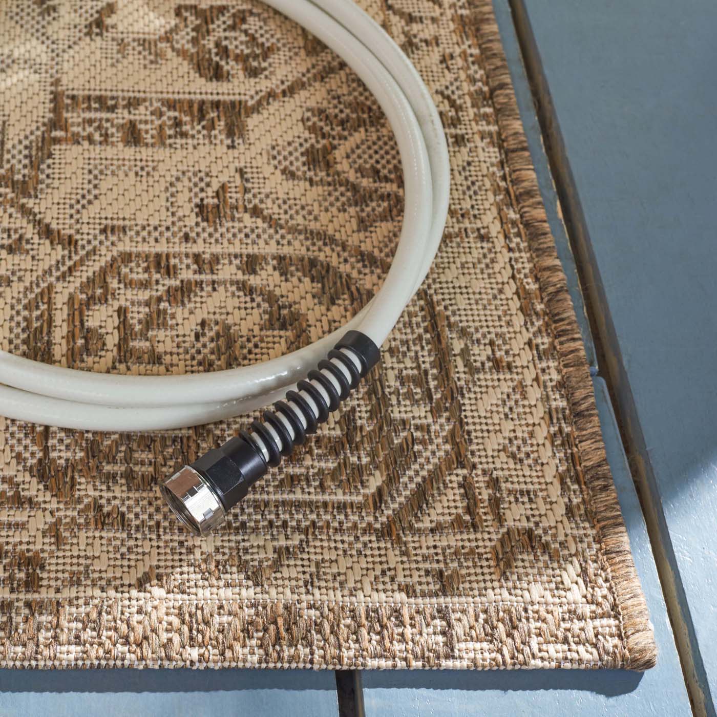 Beach House 138 Rug| Safavieh - BHS138