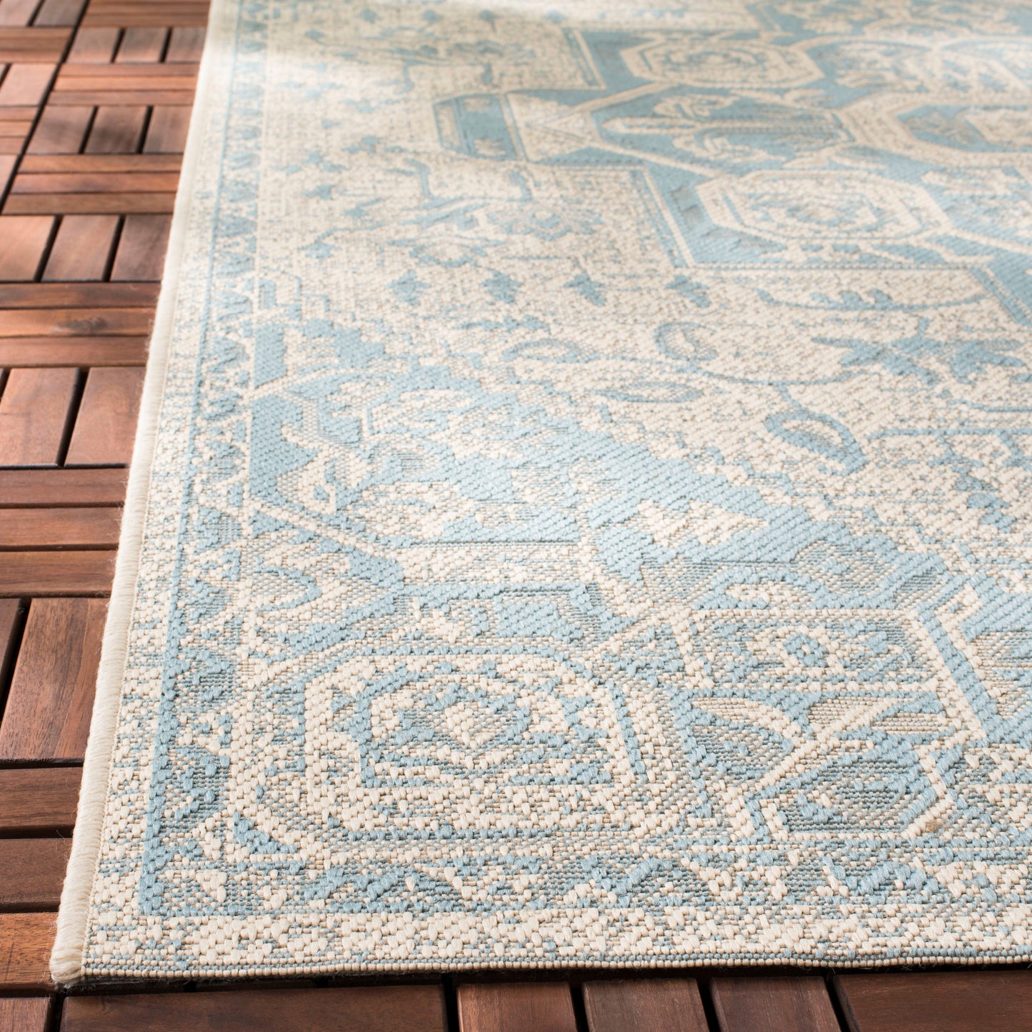Beach House 138 Rug| Safavieh - BHS138